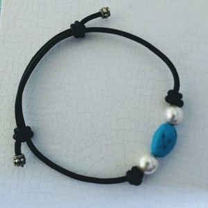 Pearls and turquoise slip knot. Adjustable bracele